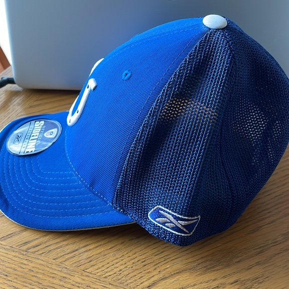 Indianapolis Colts NFL Reebok Cap One Size Fits All - Picture 5 of 6